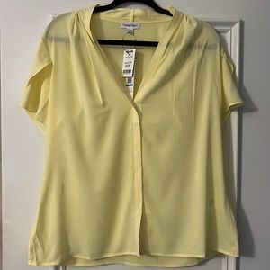 - Calvin Klein yellow short sleeved blouse polyester spandex